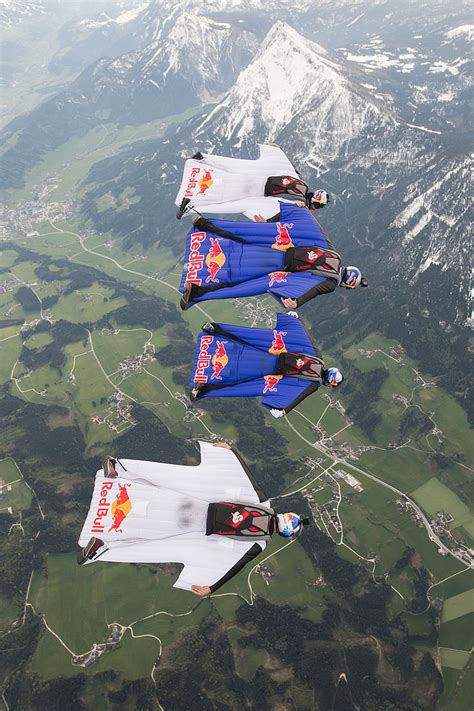 Wingsuit Base Jumping Red Bull
