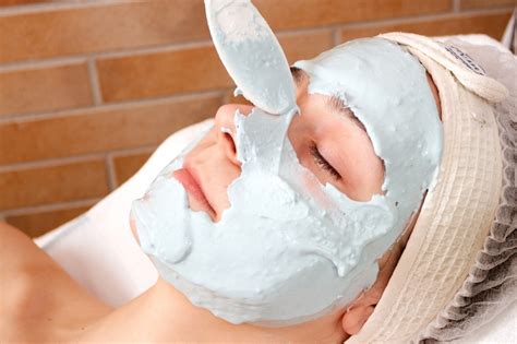 Cosmetic Face Masks All You Should Know About Them