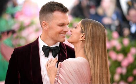 Tom Brady And Gisele Bündchen Are Officially Getting Divorced