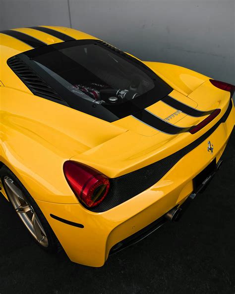 Yellow Ferrari 458 Italia · Free Stock Photo