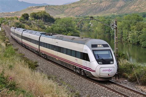 Ferrocarril Del Norte De España Renfe Cambiará Los Intercity Por