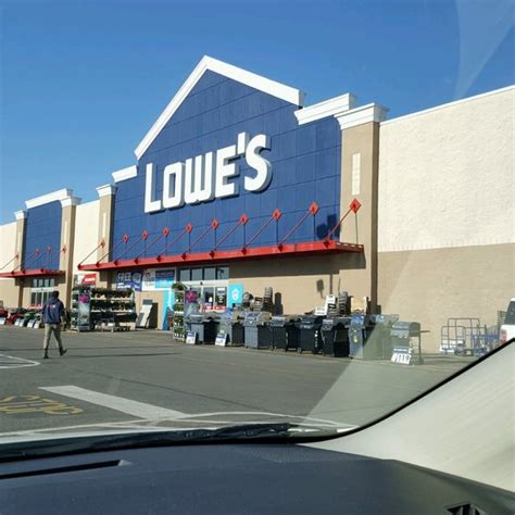 Lowes Hardware Store In Leeds