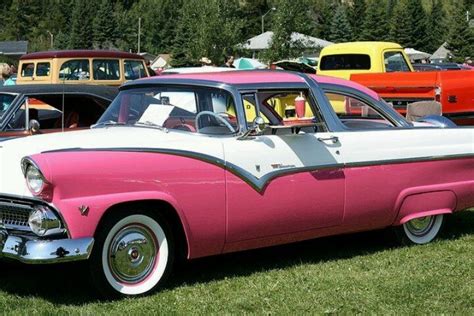 50s Fordpretty In Pink Old Fashioned Cars Pink Car Old Vintage Cars