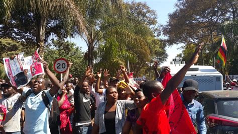 Zimbabwe Three Dead In Harare Amid Election Unrest News Al Jazeera