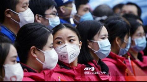 Petugas Medis Di Rumah Sakit Di Kota Wuhan China 16 Februari Lalu