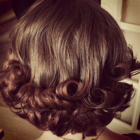 Pin Curl Set On Short Hair Vintage Hairstyles Tutorial Vintage Curls