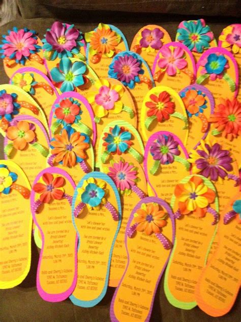 How to make a hawaiian necklace of tissue paper flowers (kleenex). Flip Flop invitations- DIY | Luau birthday party, Moana ...