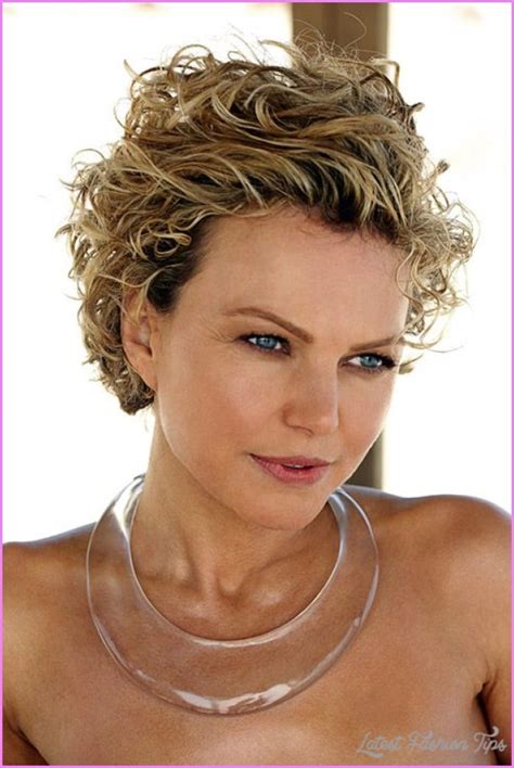 To do this hairstyle, you simply weave two asymmetrical braids of hair: Short hair cuts for women curly - LatestFashionTips.com