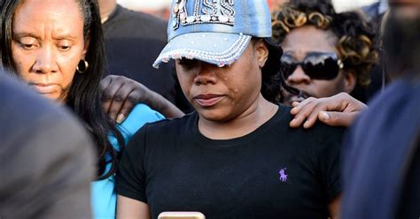 Wife Mom Of Maryland Man Fatally Shot By Nypd Cops In Queens Suing City For 60m New York