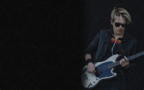 Mikey Way Wallpaper By Sixbucksandadrpepper On Deviantart