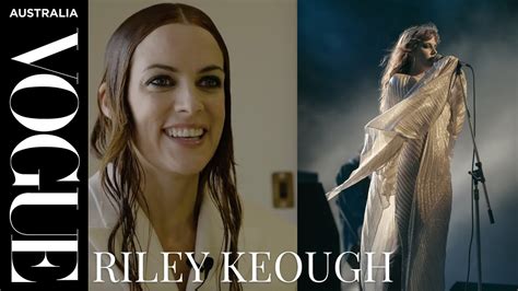 Riley Keough Reveals The Stories Behind 6 Iconic ‘daisy Jones And The Six