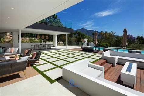 Modern Villa For Sale Las Brisas Nueva Andalucia Marbella Choose