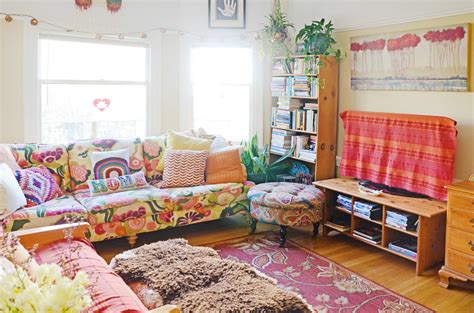 House Tour A Rainbow Boho Apartment In Oakland Apartment Therapy