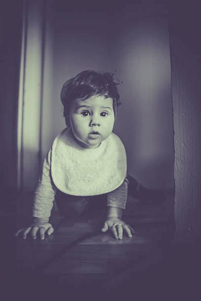 70 Baby Black And White Crawling White Stock Photos Pictures