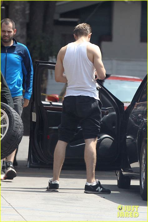 Charlie Hunnam Bares His Toned Physique In A Tank Top Photo 3744449