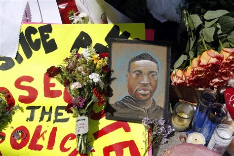 Links neben dem portrait wurde der schriftzug i can't breathe hinzugefügt, auf der rechten seite die drei. Death Of George Floyd Brings Renewed Scrutiny To Spate Of ...
