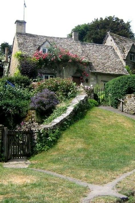 Pin By Lorraine Odell Of Studio Farra On Dreamy Cotswolds Cottage