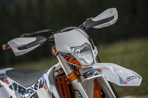 This includes customizing and insurance. KTM 450 EXC - Test, Gebrauchte, Technische Daten