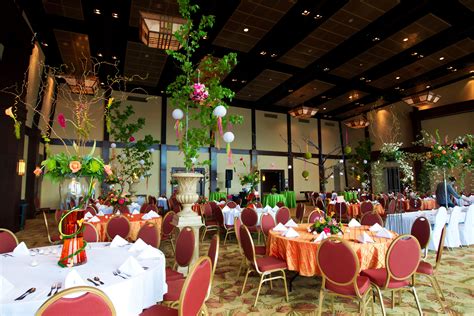 Enjoy free parking, a picnic area, and barbecue grills. Grandview Ballroom @ Lake Guntersville State Park Lodge ...