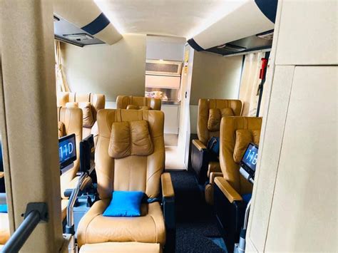 You can truly relax in our modern coach that offers on board entertainment via our touchscreen pad that serves you the latest selection of movies, music and games. This Bus From JB To KL Offers First-Class Seats And ...