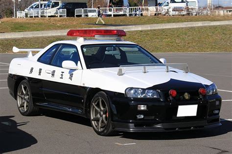 Japanese Police Cars Youll Want To Be Pulled Over By Carbuzz