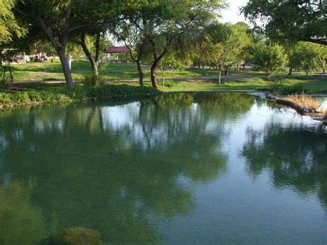 Parque Xochipilli En Monclova