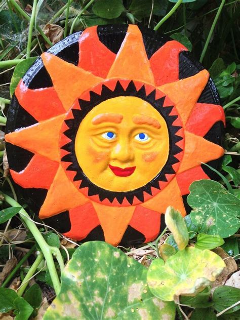 Handcrafted Round Cement Mayan Sun Plaque Wall Sculpture Garden Yard