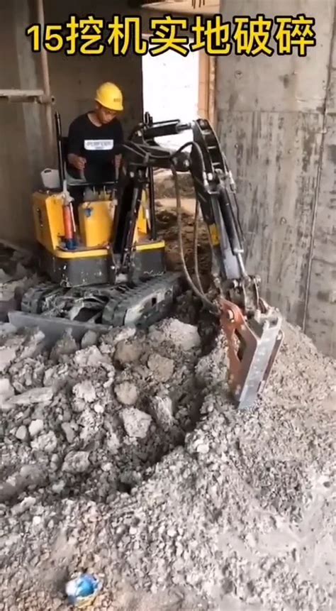 Mini Excavadora Hidráulica Titan Crawler Potente Martillo Hidráulico