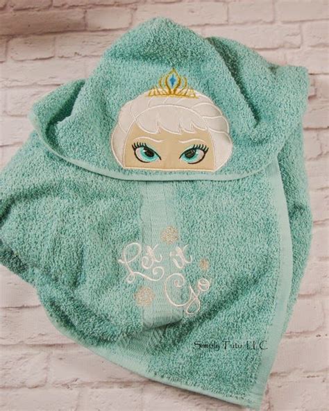 Enjoy free shipping & browse our great selection of bath towels & washcloths, decorative towels, beach towels and more! Hooded Bath Towel Tutorial | Create kids couture, Hooded ...