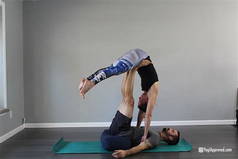 Everything You Need To Know About Acroyoga 5 Beginner Acroyoga Poses Acro Yoga Acro Yoga