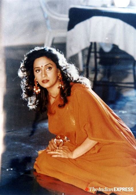 Madhuri Dixit Turns 53 Rare Photos Of Bollywoods Dancing Diva Entertainment Gallery News