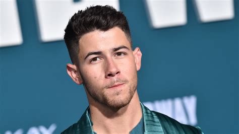 Nick Jonas Discusses The Warning Signs That Led To His Diabetes Diagnosis