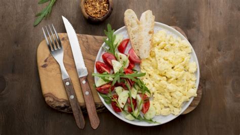 El desayuno perfecto Aprende como hacer los huevos revueltos más Hot