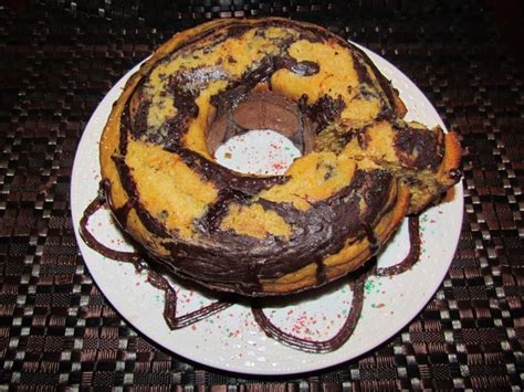 Made with very ripe bananas + greek yogurt. Low-Calorie Dessert: Orange Cake Recipe | Low calorie desserts, Desserts, Cake recipes