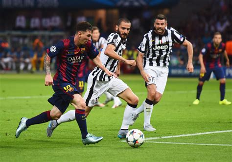 At the allianz stadium in turin on wednesday, fc barcelona took on juventus in the champions league. Lionel Messi Photos - Juventus v FC Barcelona - UEFA ...