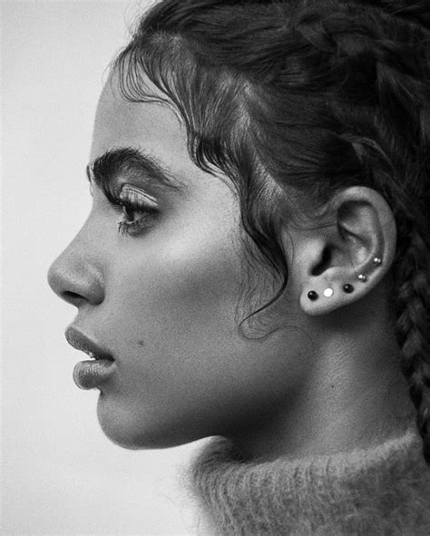 Pin By Rachel Saad On Art Inspiration Face Profile Side Portrait