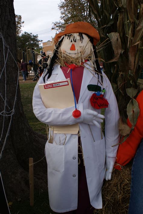 Doctor Scarecrow In 2020 Scarecrow Festival Scarecrow Scary Scarecrow