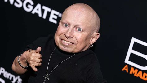 Verne Troyer Best Known As Mini Me In Austin Powers Has Died Abc7 Chicago