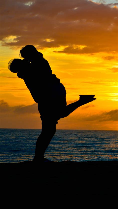 Romantic Kissing Couple Silhouette Wallpapers Wallpaper Cave Riset