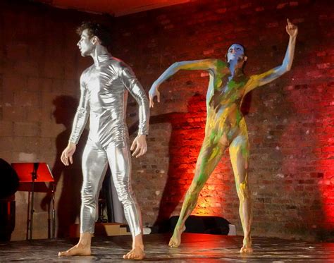 Freedom Dance In Nyc Features An Entirely Naked Cast