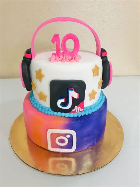 Take a look at 13 of the cutest tik tok cakes. Tik tok and instagram cake | Unique birthday cakes, 14th ...