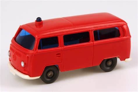VW T T A Bus Feuerwehr Hellrot Wiking In Der Zu Com Modellauto Galerie
