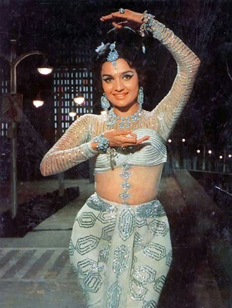 Asha Parekh Vintage Bollywood Bollywood Outfits Bollywood Celebrities