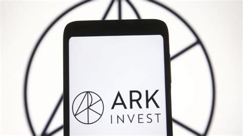 Ark Invest 177 Milyon Dolarlık Coinbase Hissesi Coin Aldı Coinkolik