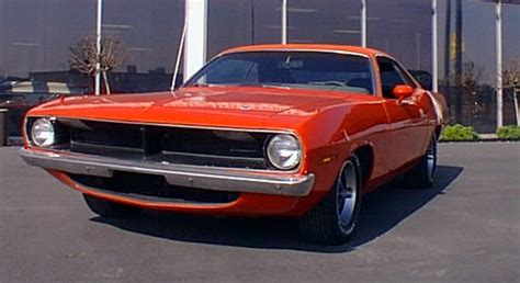 Barracuda ⭐ , russia, kaliningrad, zheleznodorozhnaya street, 41: Plymouth barracuda - Auto titre