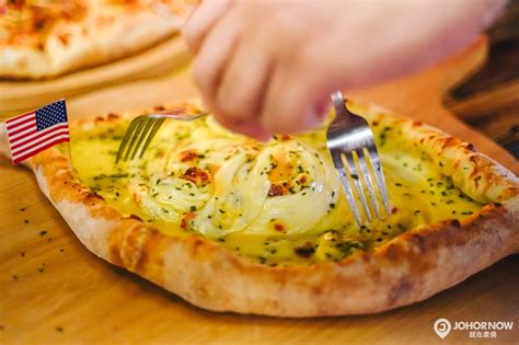 Book via klook to enjoy unbeatable deals at us pizza, a great place with nice ambience to enjoy pizza with friends and families. 12 Ultimate Cheesy Tasty Treats to Discover in Johor Bahru ...