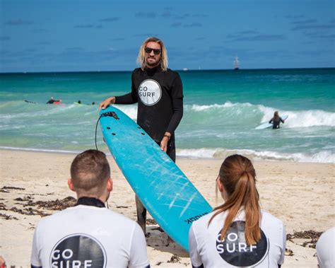 Surf Lessons In Perth At Gosurf Surf School Learn To Surf