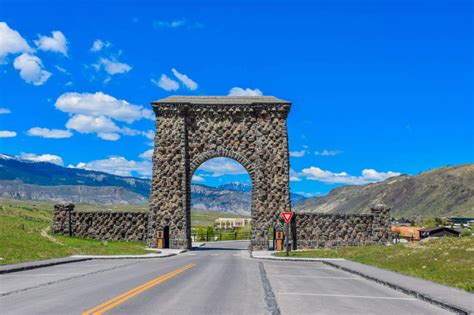 How To Get To Yellowstone National Park National Park Obsessed