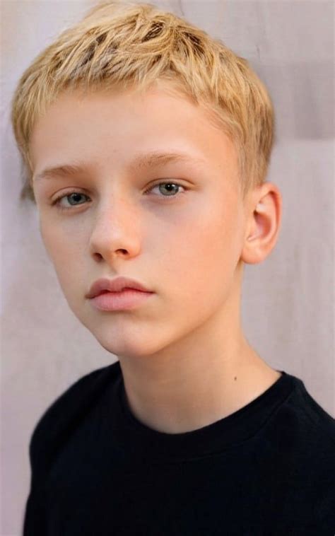 Pin By Никита Boy On Boy Cute Blonde Boys Actor Headshots Blonde Boys