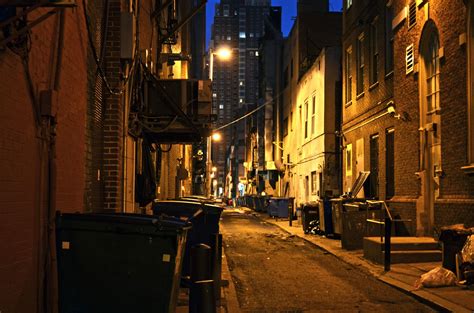 A Back Alley In Downtown Philadelphia Pics